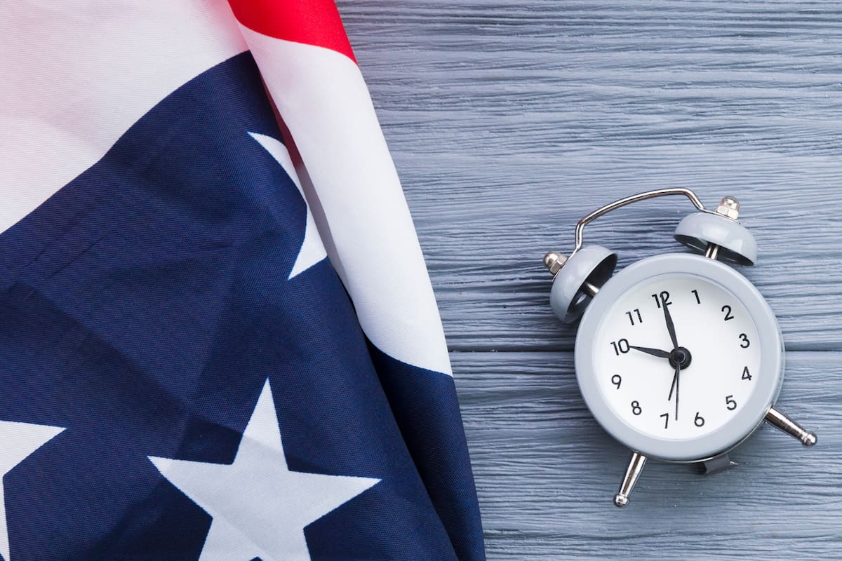 El horario de verano en EE.UU. termina el 2 de noviembre de 2025