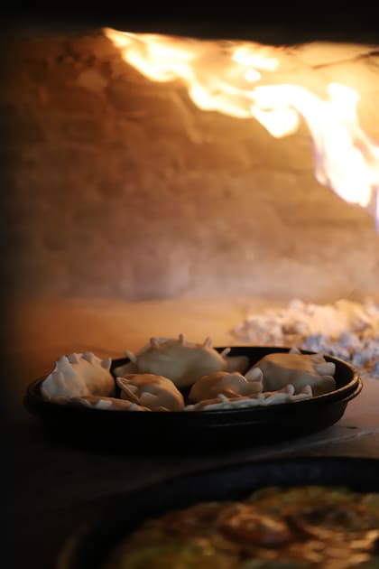 El horno a leña es otro de los diferenciales de Roma del Abasto.