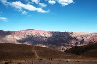 Entre cerros de colores, los sitios secretos de la Quebrada de Humahuaca