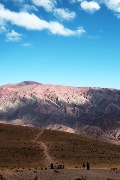 El Hornocal, la impactante serranía que despliega un abanico de colores a 25 km de Humahuaca