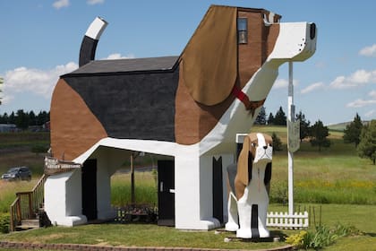 El hospedaje en forma de perro beagle funciona como casa de huéspedes durante siete meses