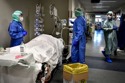 Un hospital de Brescia, con un paciente con coronavirus