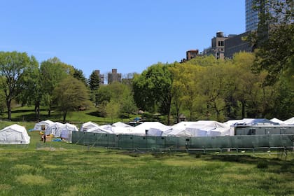 El hospital de campaña en el Central Park ya trasladó a sus últimos ocho pacientes y comenzó su proceso de desarme