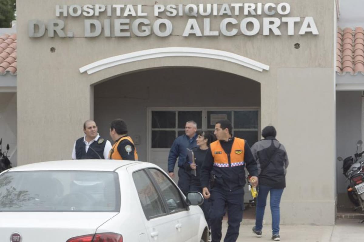 El Hospital Psiquiátrico Diego Alcorta, donde se busca que la víctima reciba asistencia