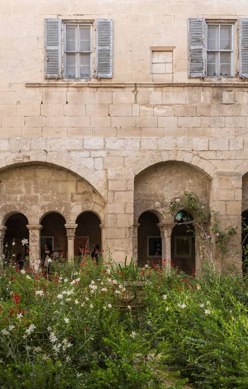 El hospital psiquiátrico solía fue monasterio hasta la Revolución Francesa.