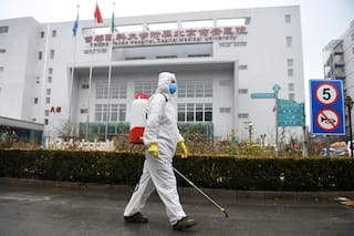 Con contratiempos, China vuelve a poner en marcha su poderosa industria