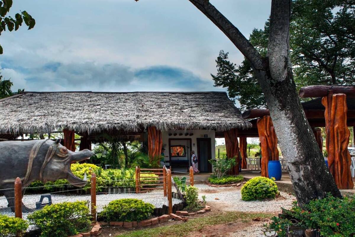 El Hotel África en la Hacienda Napoles.