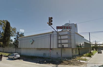 El Hotel alojamiento R8 en Tres de Febrero