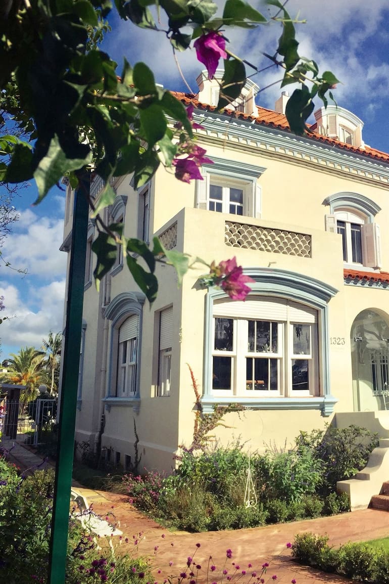 El hotel boutique Alquimista, una buena opción en Carrasco, rodeada de verde.