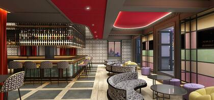 El hotel cuenta con un bar de deportes y otro en el rooftop