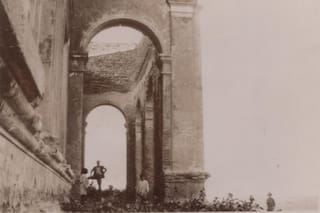 Impulsan la protección de un hotel enterrado en la arena hace más de 100 años en la costa