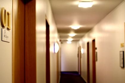El hotel de aislamiento llegó a cerrar pero debió ser reabierto cuando surgieron nuevos casos de coronavirus