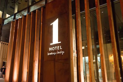 El hotel de Brooklin tenía una cláusula sobre el tope del volumen de la música que la familia de la novia desconocía, y eso provocó todos los trastornos de la boda