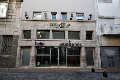 El Hotel de las Luces, del sindicato de hoteleros y gastronómicos, tiene capacidad para recibir a 50 personas, una por habitación