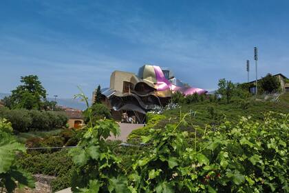 El hotel de lujo de la bodega Marqués de Riscal fue diseñado por Frank Gehry.