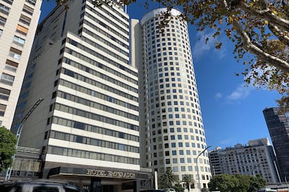 El Hotel Emperador, donde se hizo la cumbre del PJ
