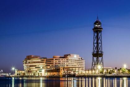 Ven a cenar y te invitamos a dormir, la propuesta del Eurostars Grand Marina de Barcelona
