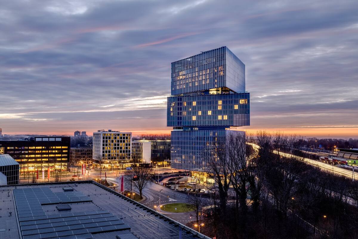 El hotel Nhow en la ciudad de Ámsterdam, Países Bajos