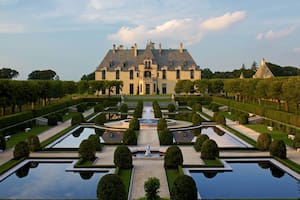 El hotel Oheka Castle cuenta con ocho piscinas y tres fuentes (oheka.com)
