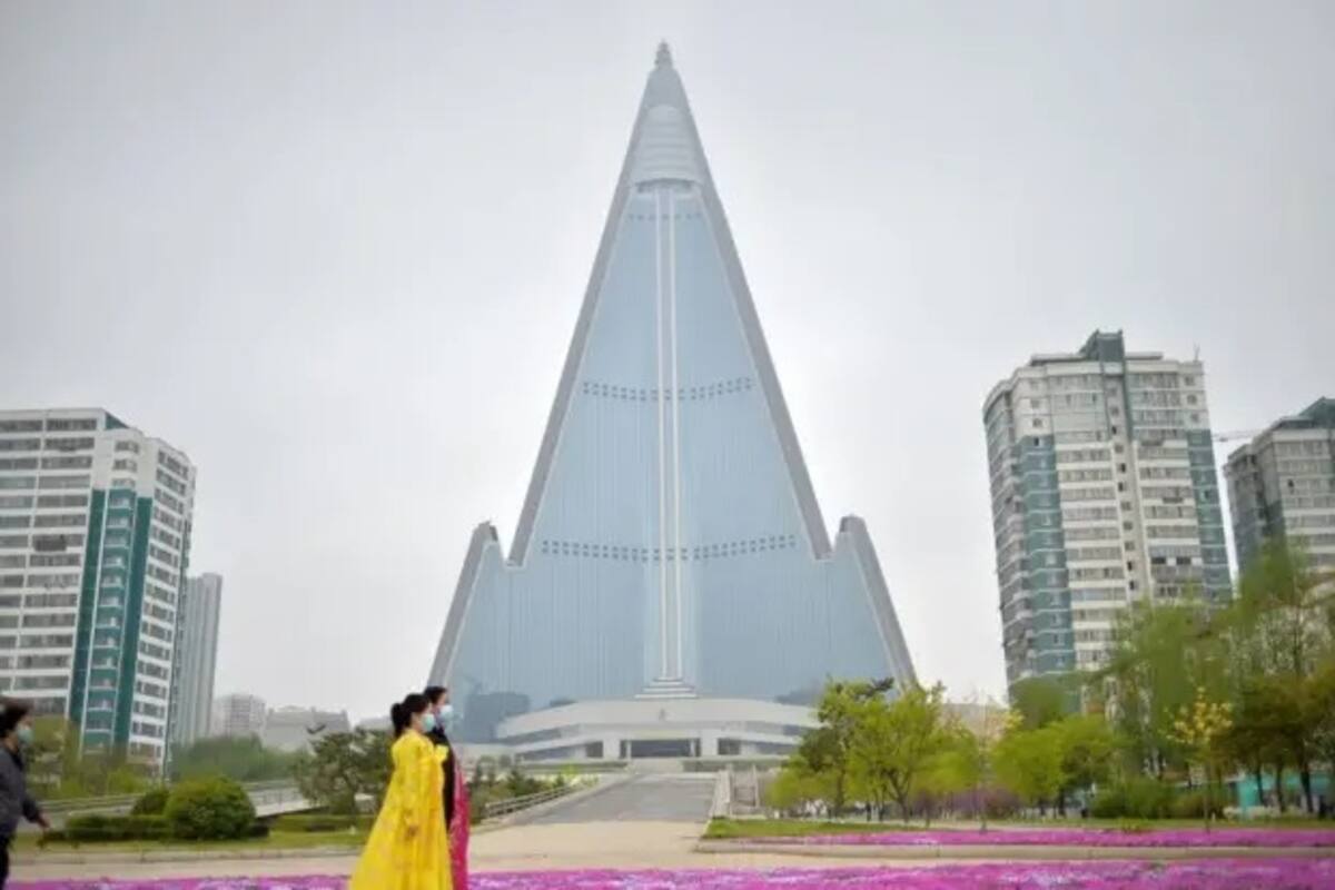 El Hotel Ryugyong fue diseñado para ser el más alto del mundo y hoy sigue abandonado