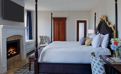 El Hotel Viking en Newport es un alojamiento histórico que combina comodidad moderna con una atmósfera clásica (Hotel Viking)