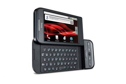 El HTC Dream, o HTC G1, fue el primer smartphone con Android en venta; tenía pantalla táctil, teclado y trackpad; fue presentado el 23 de septiembre de 2008