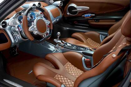 El Huayra Codalunga, por dentro