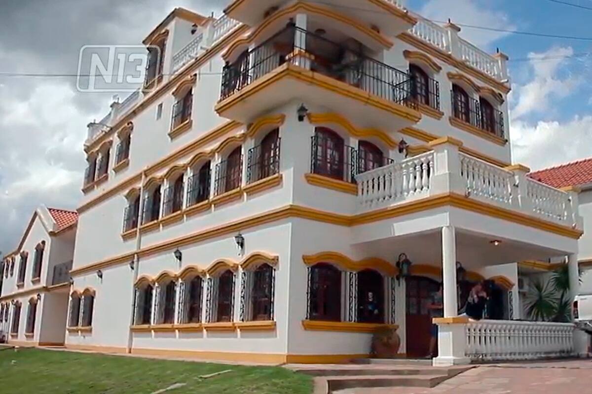 El huésped había dejado la llave en la recepción para que hicieran la limpieza de la habitación.