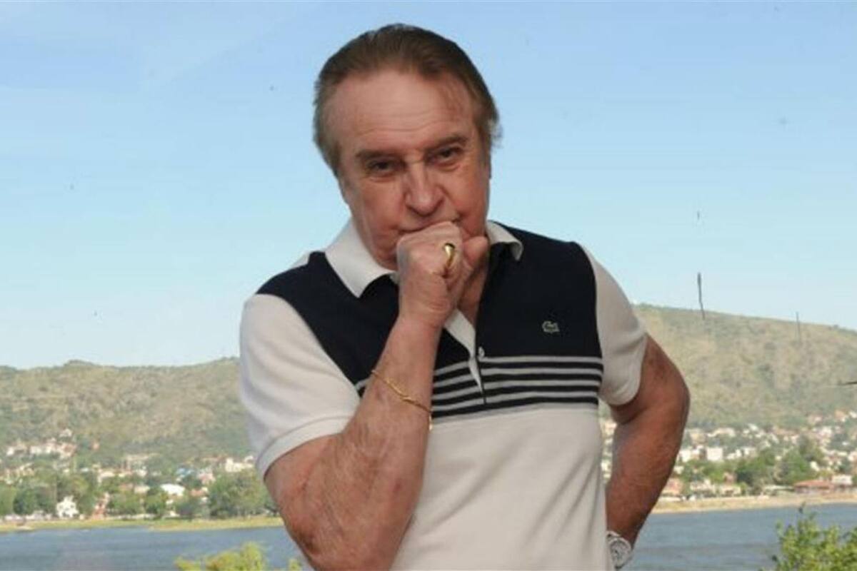 El humorista le pidió asistencia a su hijo tras caerse en su casa