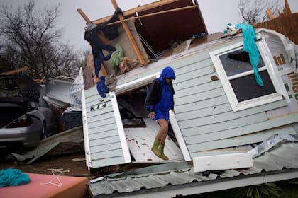 El huracán Harvey hace destrozos en Texas y provoca al menos dos muertos