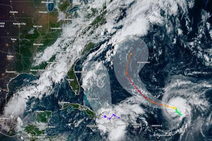 El huracán Humberto se localiza en el Atlántico central, mientras una nueva perturbación en el Caribe tiene un 90% de probabilidad de desarrollo