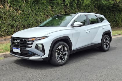 El Hyundai Tucson híbrido llega al país con el objetivo de pelear en un segmento de mucho vuelo