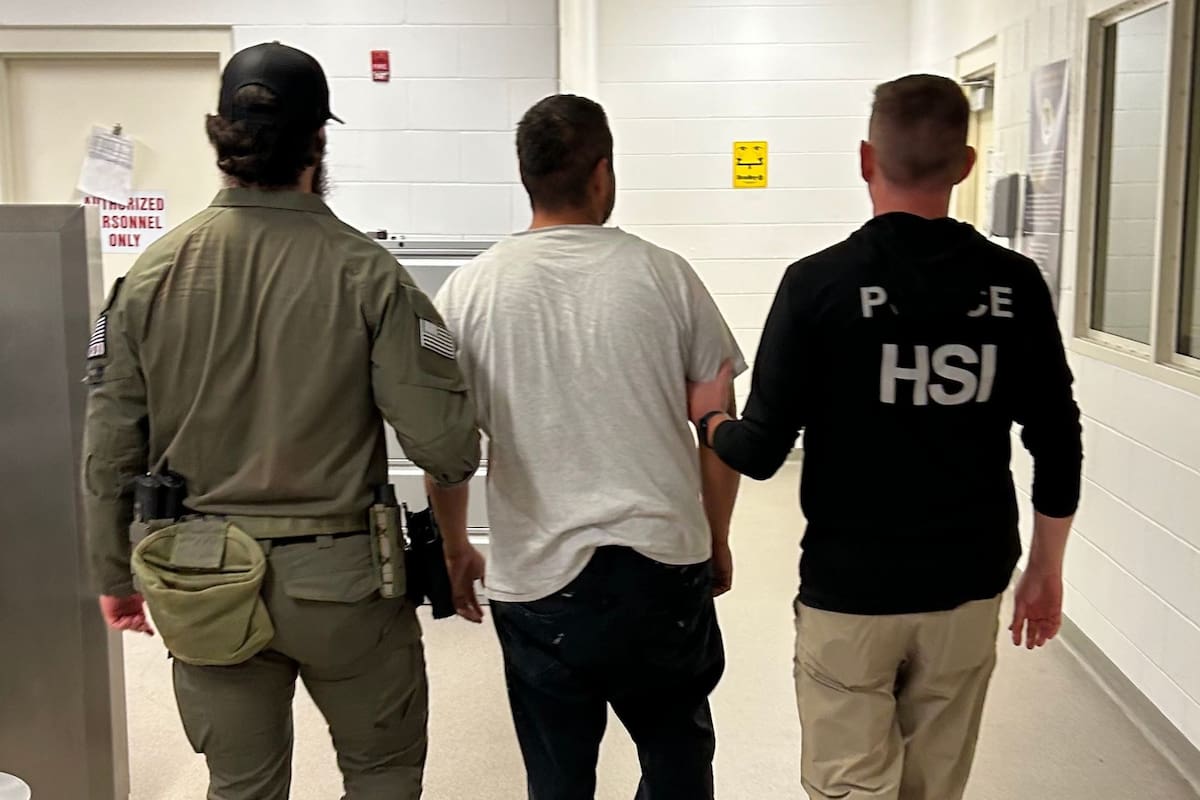 El ICE arrestó a uno de los 100 más buscados en El Salvador en cooperación con el Uscis y otras agencias federales