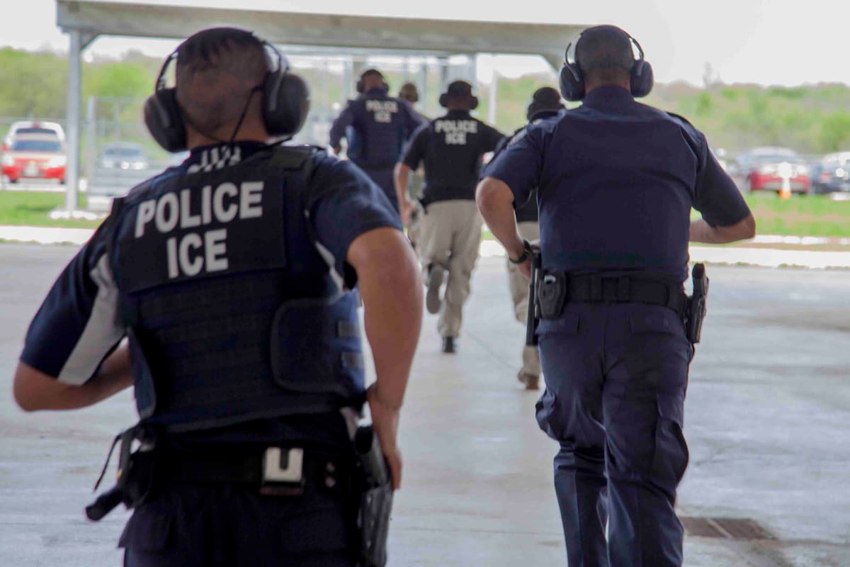 El ICE ERO expulsa de Estados Unidos a los no ciudadanos sujetos a una orden final de deportación