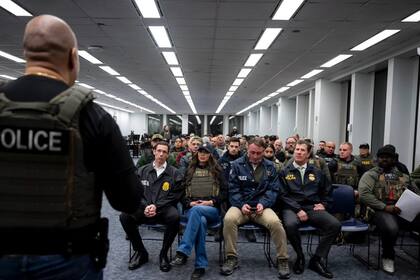 El ICE intensifica las redadas, lo que deja a comunidades migrantes en una creciente incertidumbre