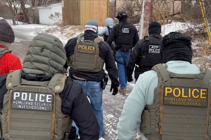 El ICE podrá realizar operativos de control migratorio en Nueva York pese a la implementación de la ley impulsada por Hochul