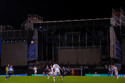 El impactante escenario, detrás de uno de los arcos, en el triunfo de Vélez sobre Banfield por 1 a 0 en la Liga Profesional de Fútbol.