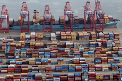 El impacto de las mayores restricciones para importar se sentirá el mes que viene