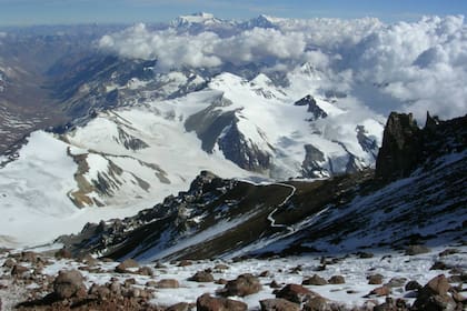 El imponente cerro Aconcagua, la segunda montaña más alta del mundo.