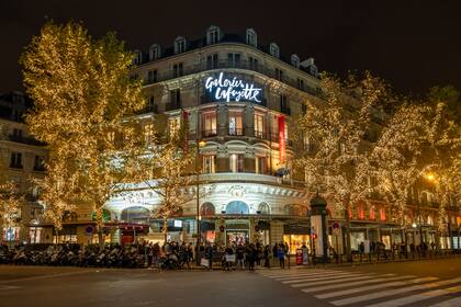 El imponente edificio en todo su esplendor