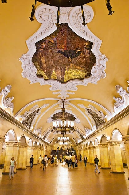 El impresionante metro de la capital