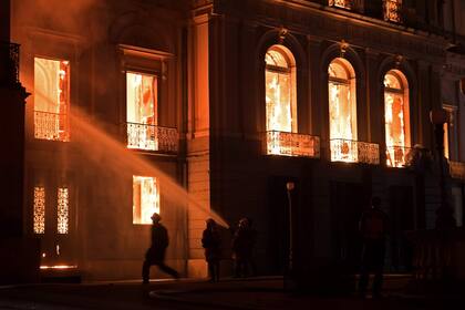 El incendio en el Museo Nacional de Río de Janeiro, en Brasil generó la pérdida de millones de obras