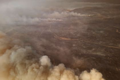 El incendio en la zona de Caminiaga, desde el aire