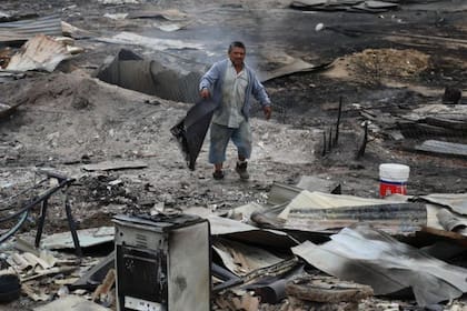 El incendio forestal en febrero de 2024 en la Región de Valparíso, Chile, dejó miles de viviendas devastadas.