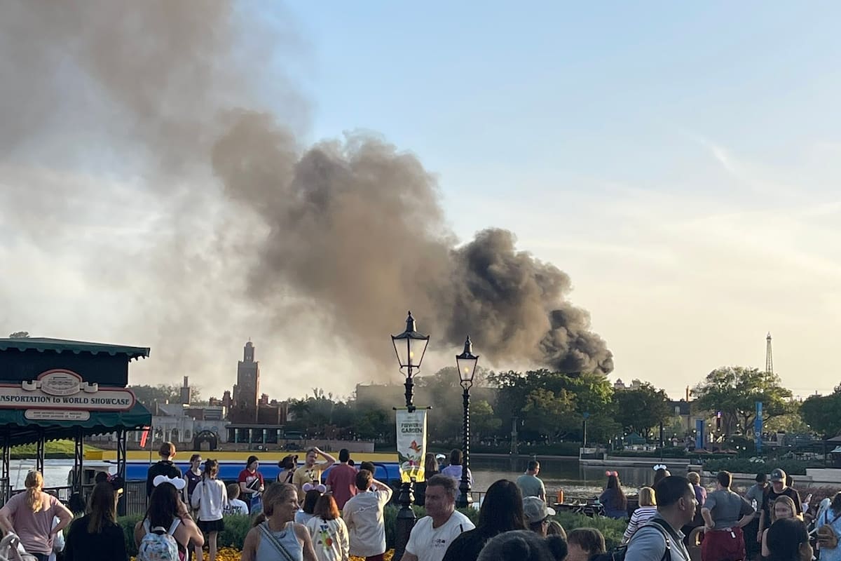 El incendio que provocó una breve evacuación en Disney.