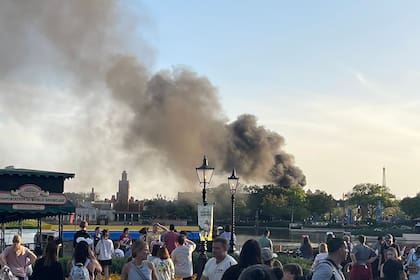 El incendio que provocó una breve evacuación en Disney.