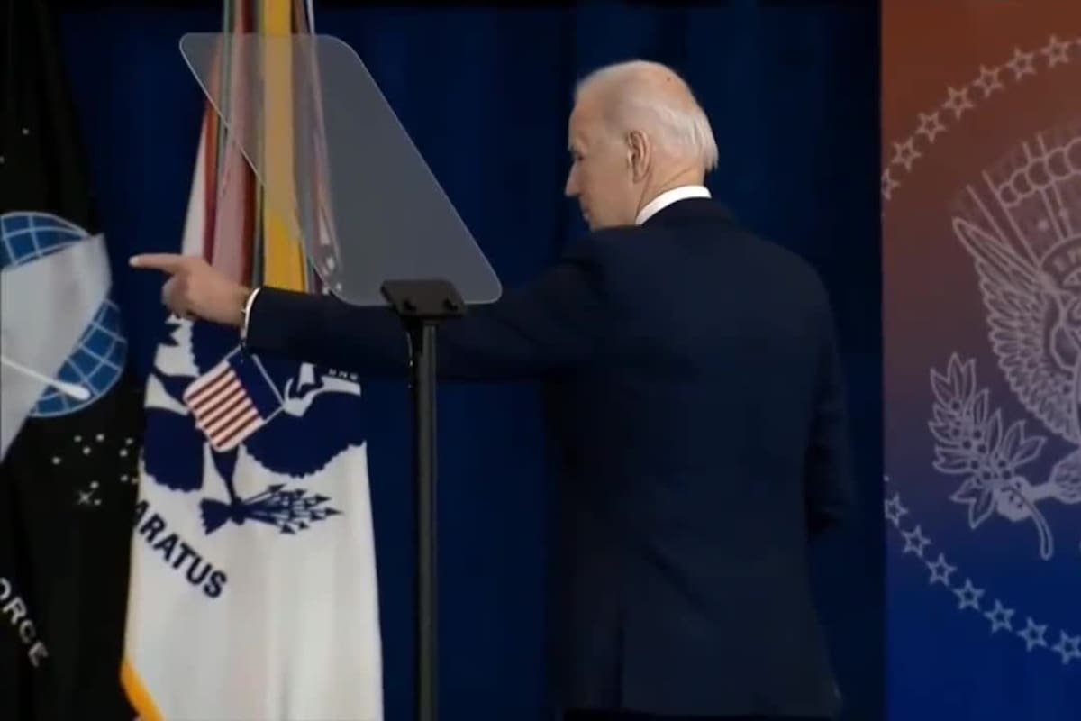 El incómodo momento que vivió Joe Biden en Forth Worth, Texas.