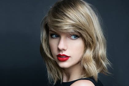 El individuo, identificado como Roger Alvarado, fue encontrado dormido en la residencia que la estrella pop tiene en Nueva York