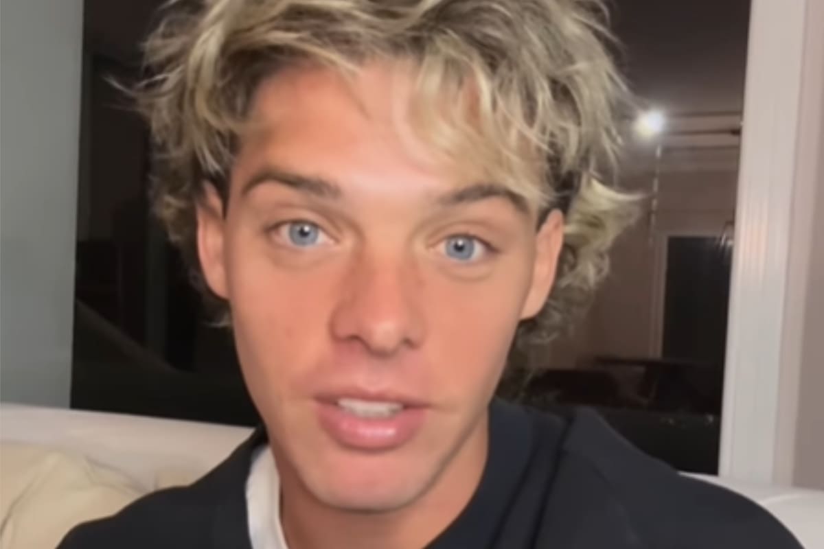 El influencer le contó a sus seguidores cómo emprendió su cambio físico (Foto: @santimaratea)