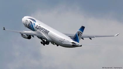 El informe oficial sostuvo que el incendio se generó porque los pilotos fumaron dentro de la cabina